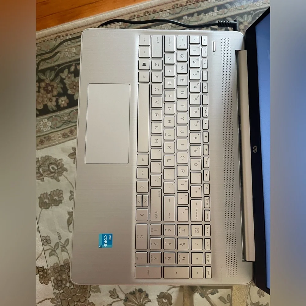 HP 15.6
